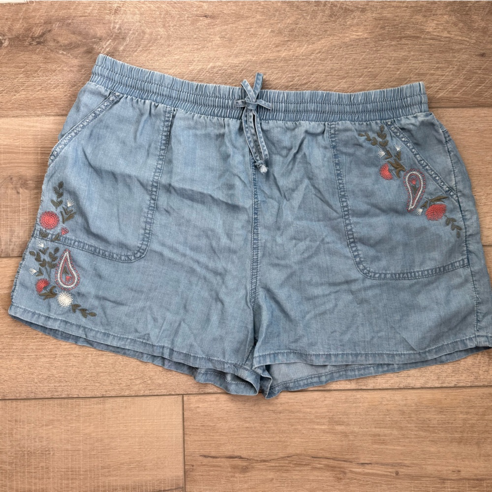 Knox Rose Light Blue Embroidered Chambray Denim Shorts Cottage Indie Feminine - Picture 2 of 6